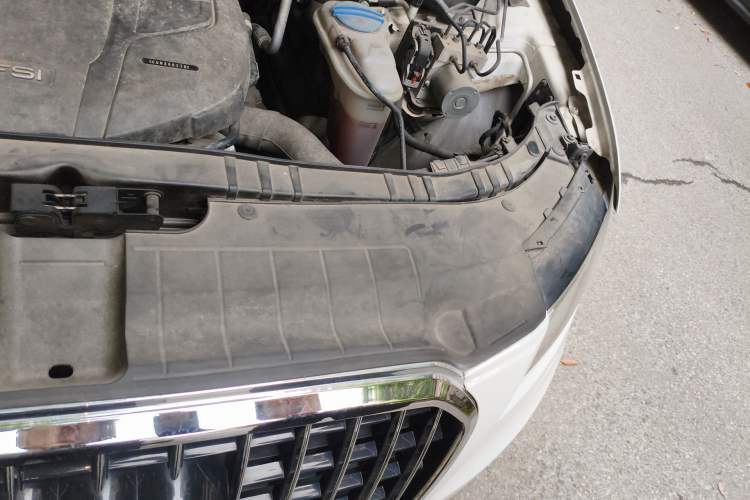 Used Audi Q5 2017 40 TFSI Ambition Edition Engine Bay Left