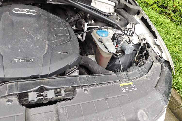 Used Audi Q5 2017 40 TFSI Ambition Edition Engine Bay Left