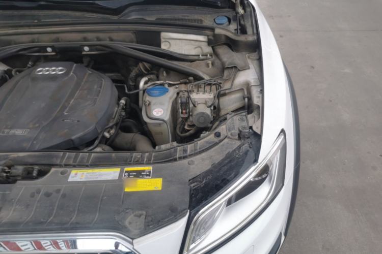 Used Audi Q5 2017 Plus 40 TFSI Technology Model Engine Bay Left