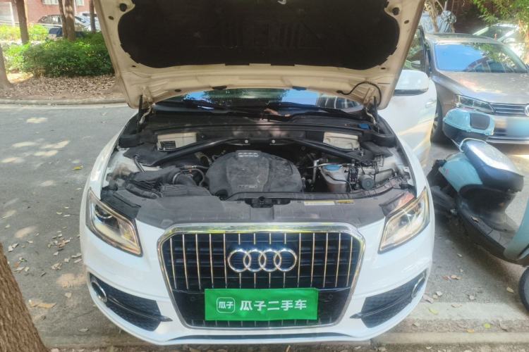 Used Audi Q5 2017 40 TFSI Dynamic Edition Engine Bay