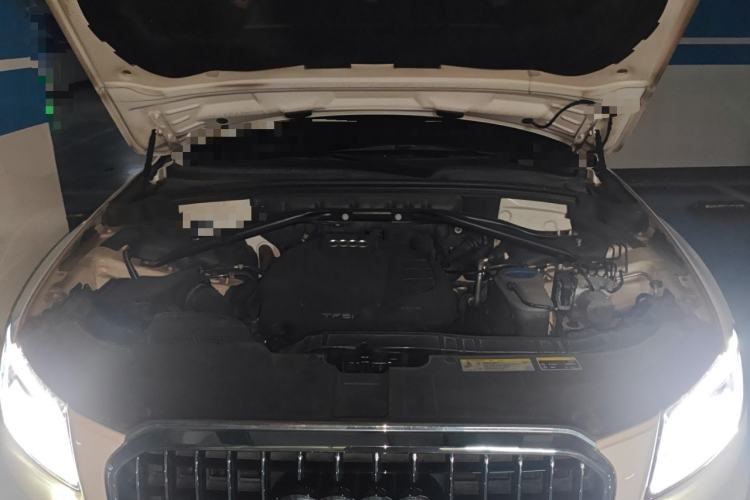 Used Audi Q5 2017 Plus 40 TFSI Technology Model Engine Bay