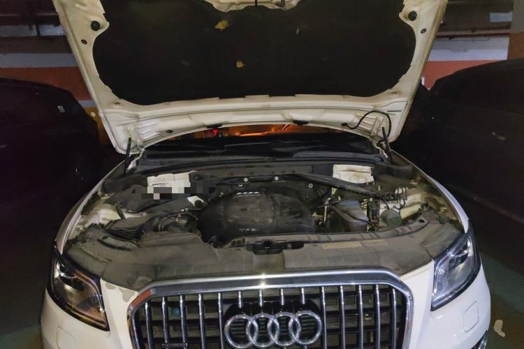 Used Audi Q5 2017 40 TFSI Ambition Edition Engine Bay