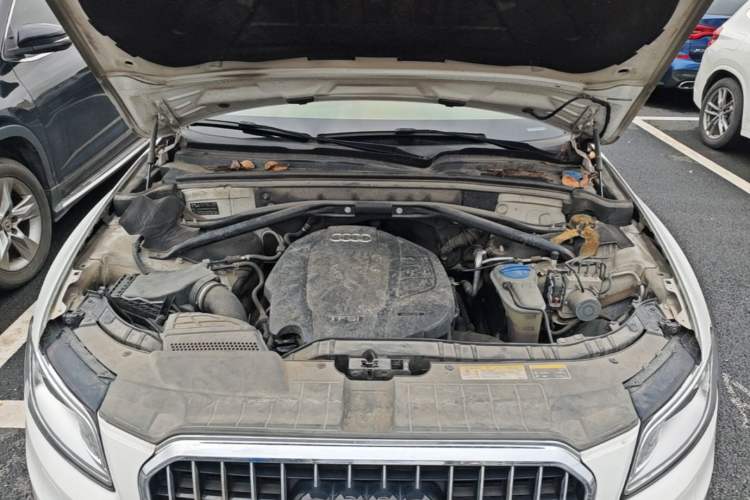 Used Audi Q5 2017 Plus 40 TFSI Technology Model Engine Bay