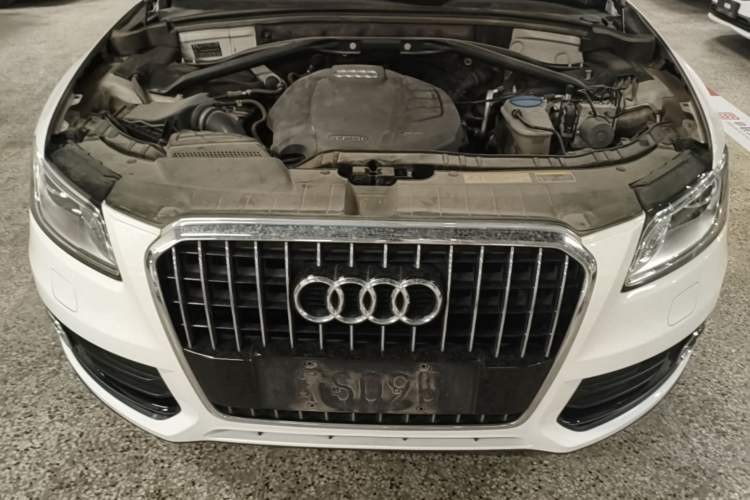 Used Audi Q5 2017 40 TFSI Ambition Edition Engine Bay