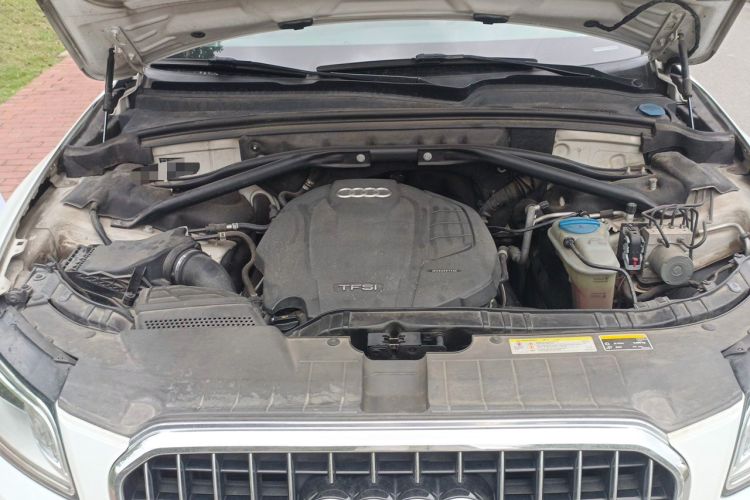 Used Audi Q5 2017 Plus 40 TFSI Technology Model Engine Bay