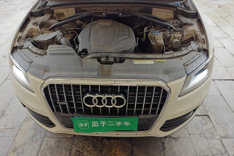 Used Audi Q5 2017 40 TFSI Technology Edition Engine Bay