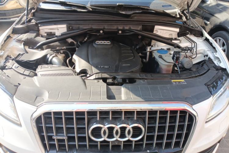 Used Audi Q5 2017 40 TFSI Technology Edition Engine Bay