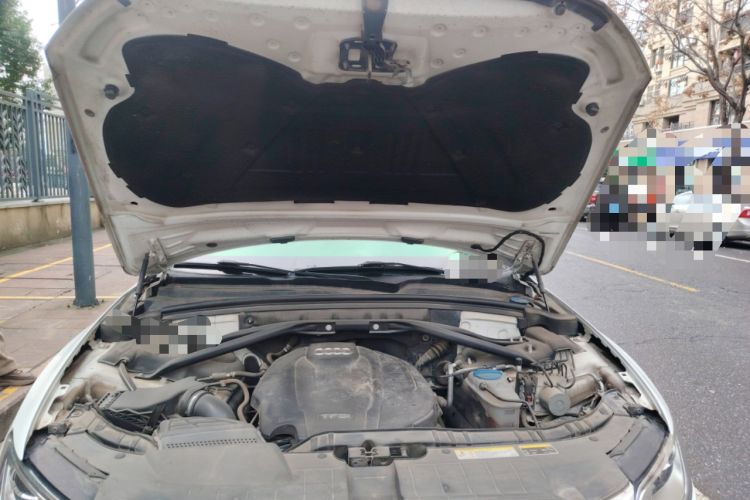 Used Audi Q5 2017 40 TFSI Ambition Edition Engine Bay
