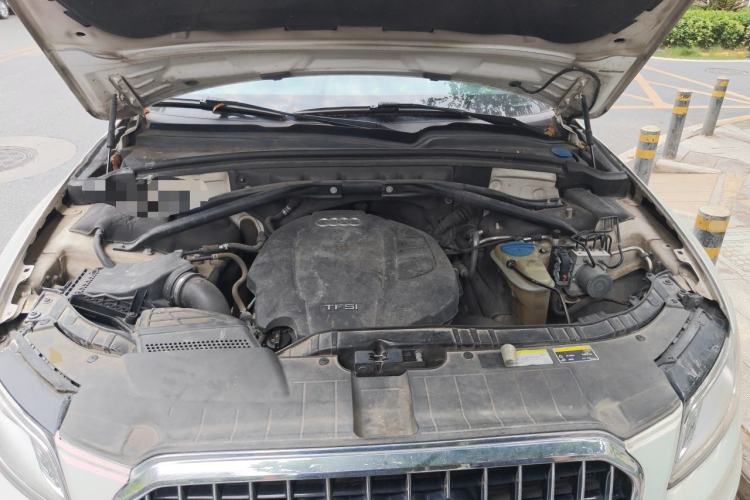 Used Audi Q5 2017 Plus 40 TFSI Technology Model Engine Bay