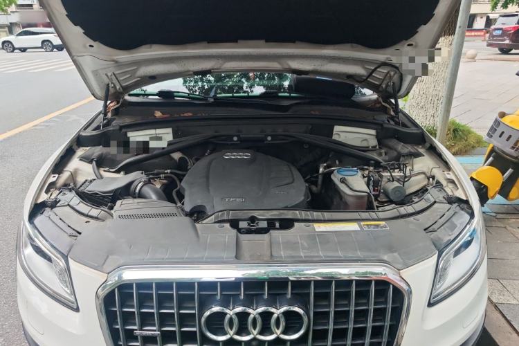 Used Audi Q5 2017 Plus 40 TFSI Technology Model Engine Bay