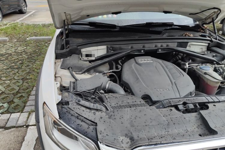 Used Audi Q5 2017 Plus 40 TFSI Technology Model Engine Bay Right