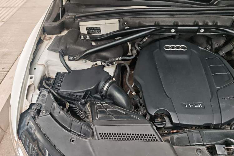 Used Audi Q5 2017 40 TFSI Ambition Edition Engine Bay Right