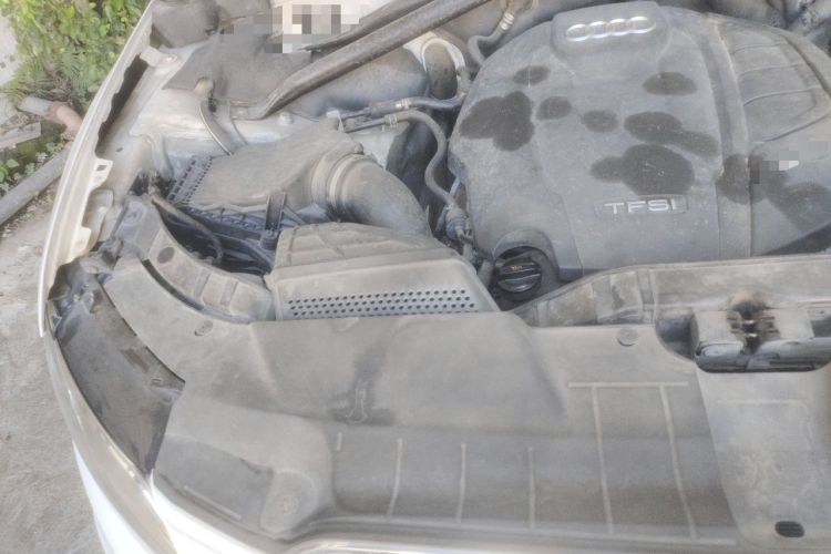 Used Audi Q5 2017 Plus 40 TFSI Ambition Model Engine Bay Right