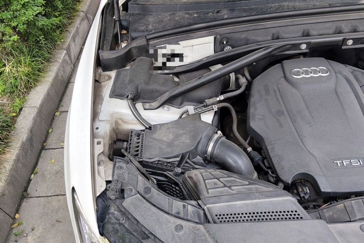 Used Audi Q5 2017 40 TFSI Technology Edition Engine Bay Right