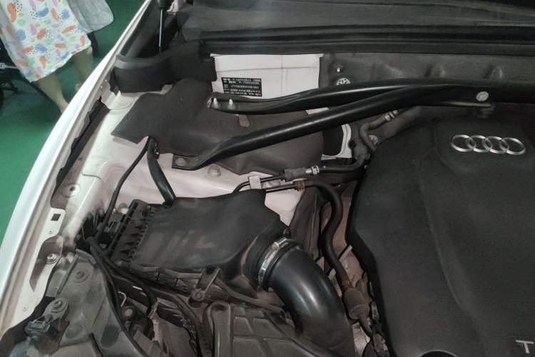 Used Audi Q5 2017 Plus 40 TFSI Technology Model Engine Bay Right