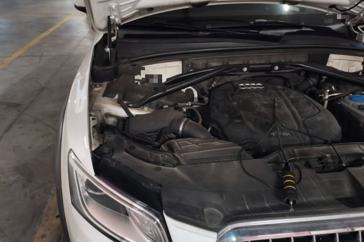 Used Audi Q5 2017 Plus 40 TFSI Technology Model Engine Bay Right