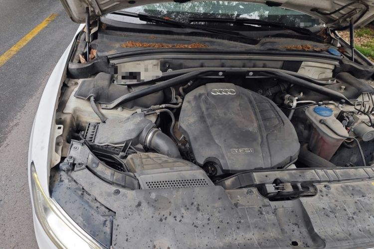 Used Audi Q5 2017 40 TFSI Ambition Edition Engine Bay Right