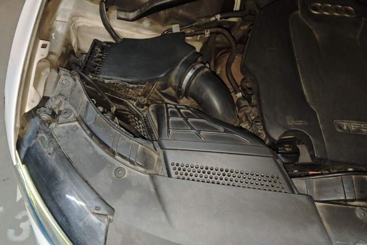 Used Audi Q5 2017 Plus 40 TFSI Technology Model Engine Bay Right