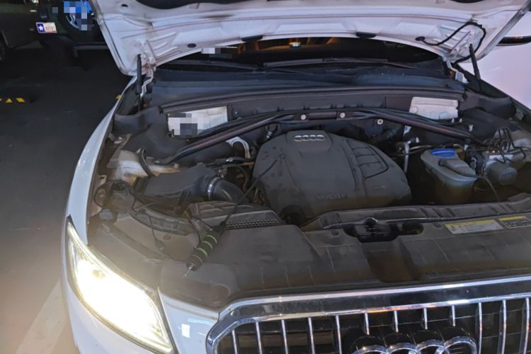 Used Audi Q5 2017 Plus 40 TFSI Technology Model Engine Bay Right