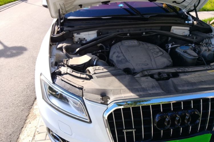 Used Audi Q5 2017 40 TFSI Technology Edition Engine Bay Right