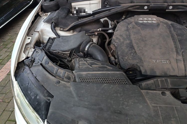 Used Audi Q5 2017 40 TFSI Technology Edition Engine Bay Right
