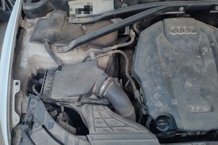 Used Audi Q5 2017 Plus 40 TFSI Ambition Model Engine Bay Right
