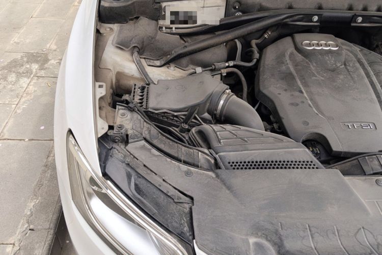 Used Audi Q5 2017 40 TFSI Technology Edition Engine Bay Right