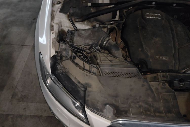 Used Audi Q5 2017 40 TFSI Ambition Edition Engine Bay Right