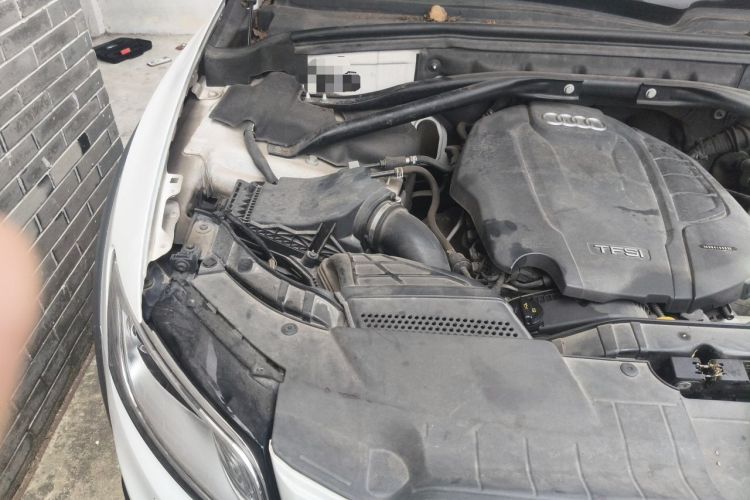 Used Audi Q5 2017 Plus 40 TFSI Technology Model Engine Bay Right