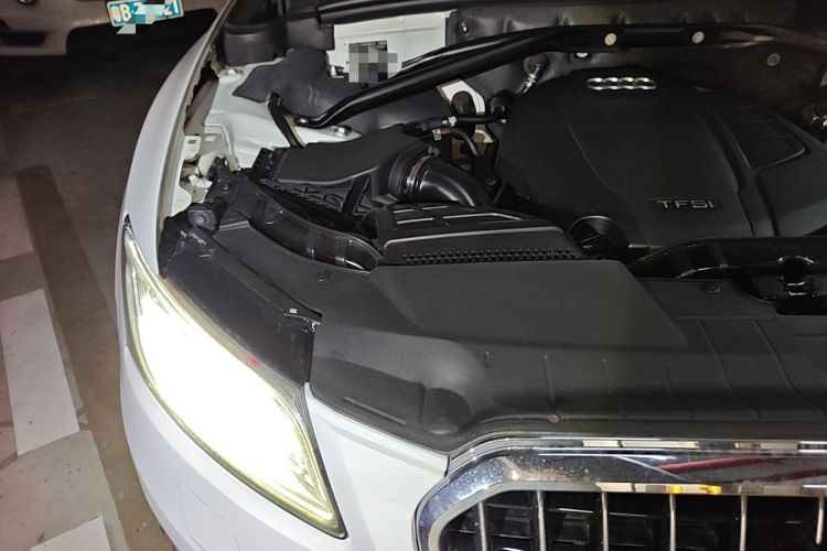 Used Audi Q5 2017 40 TFSI Ambition Edition Engine Bay Right