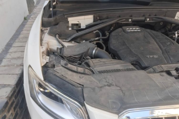 Used Audi Q5 2017 40 TFSI Dynamic Edition Engine Bay Right