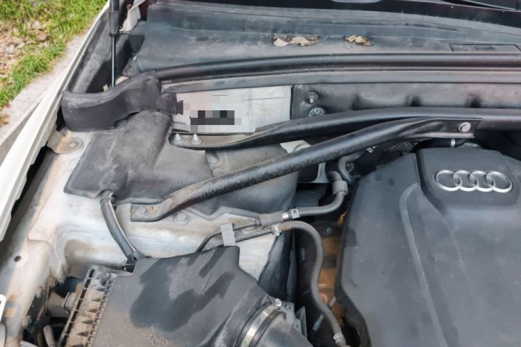 Used Audi Q5 2017 40 TFSI Technology Edition Engine Bay Right