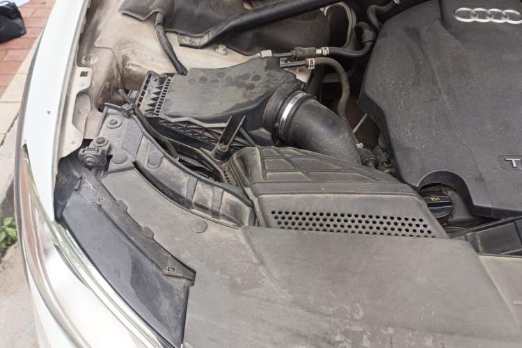 Used Audi Q5 2017 Plus 40 TFSI Technology Model Engine Bay Right