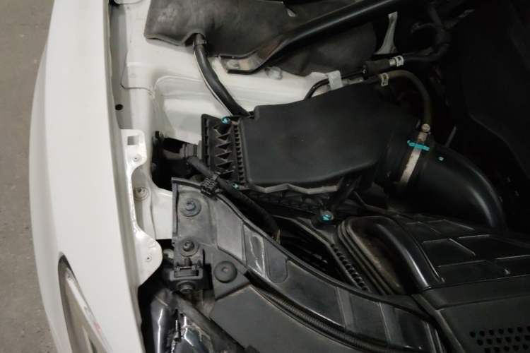 Used Audi Q5 2017 Plus 40 TFSI Ambition Model Engine Bay Right
