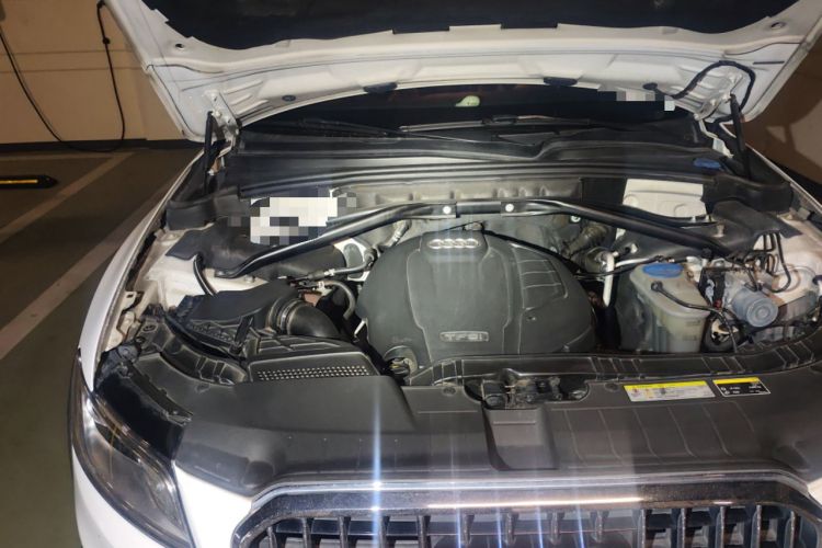 Used Audi Q5 2017 Plus 40 TFSI Technology Model Engine Bay Right