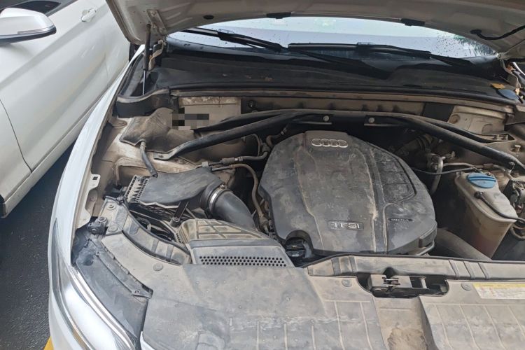 Used Audi Q5 2017 40 TFSI Comfort Model Engine Bay Right
