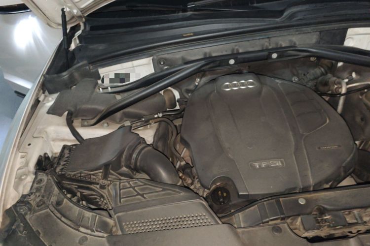 Used Audi Q5 2017 Plus 40 TFSI Technology Model Engine Bay Right