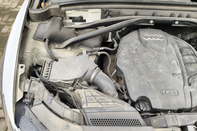 Used Audi Q5 2017 40 TFSI Technology Edition Engine Bay Right