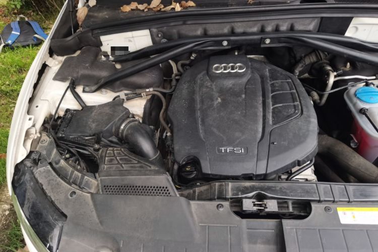 Used Audi Q5 2017 Plus 40 TFSI Ambition Model Engine Bay Right
