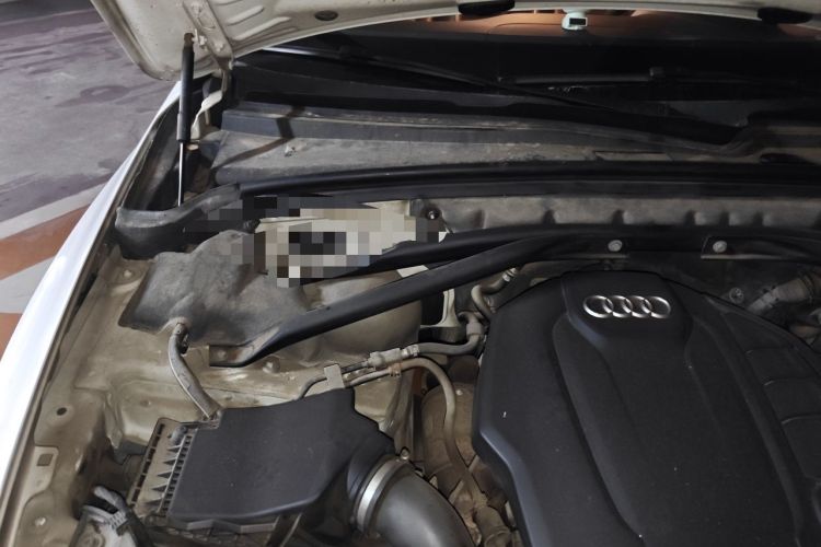 Used Audi Q5 2017 40 TFSI Ambition Edition Engine Bay Right