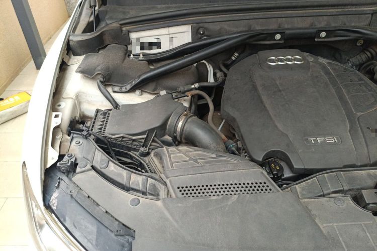 Used Audi Q5 2017 40 TFSI Ambition Edition Engine Bay Right