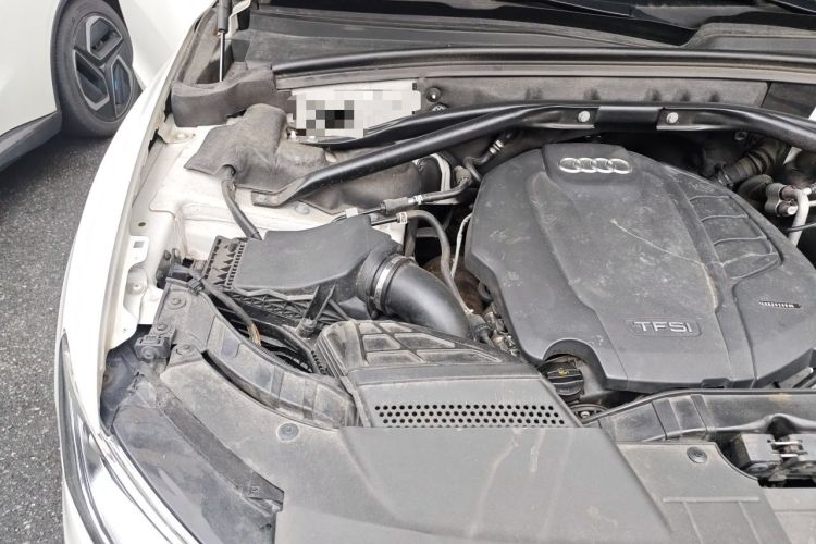 Used Audi Q5 2017 40 TFSI Ambition Edition Engine Bay Right