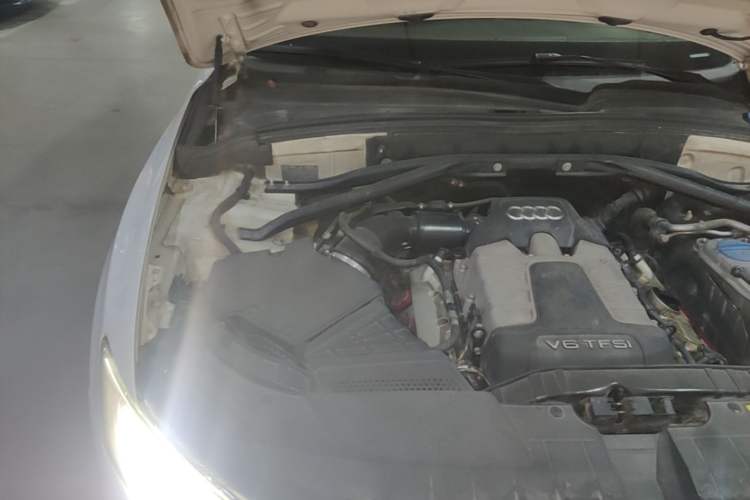 Used Audi Q5 2017 SQ5 3.0 TFSI quattro Engine Bay Right