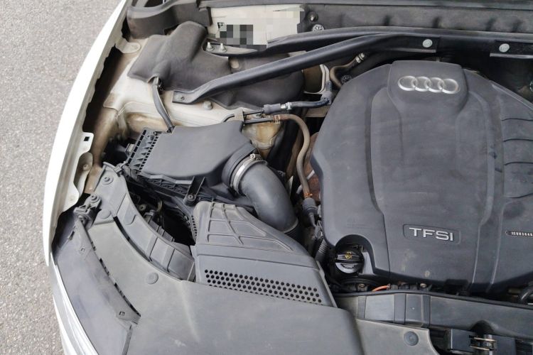 Used Audi Q5 2017 40 TFSI Technology Edition Engine Bay Right