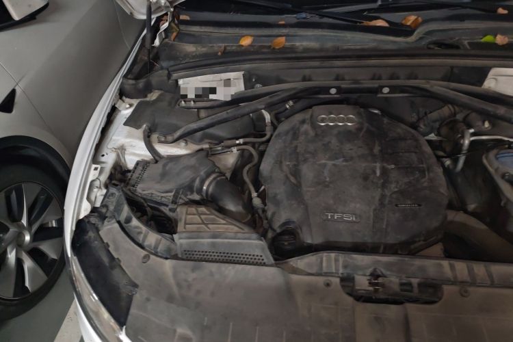 Used Audi Q5 2017 40 TFSI Technology Edition Engine Bay Right