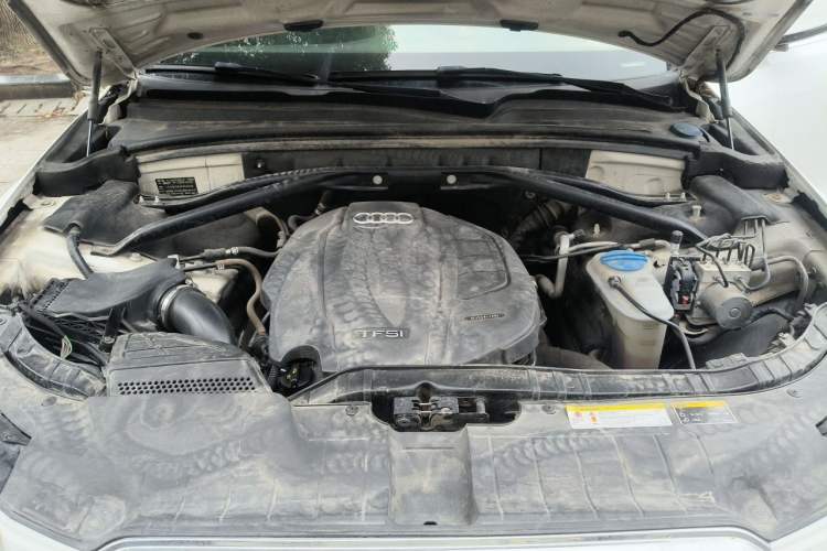 Used Audi Q5 2017 40 TFSI Dynamic Edition Engine Bay