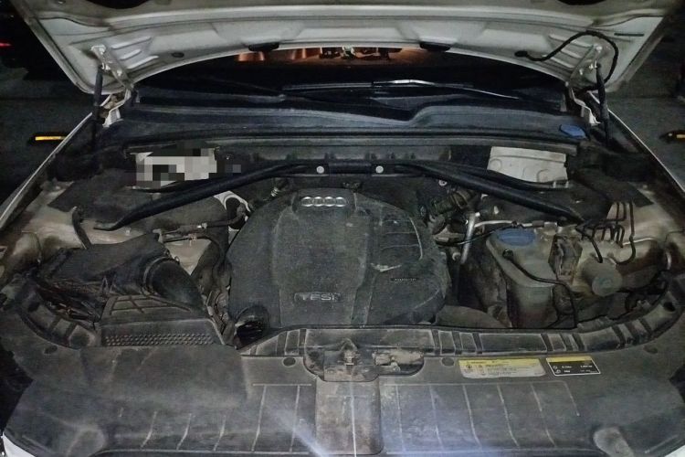 Used Audi Q5 2017 Plus 40 TFSI Technology Model Engine Bay