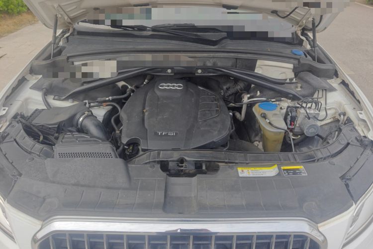 Used Audi Q5 2017 40 TFSI Technology Edition Engine Bay