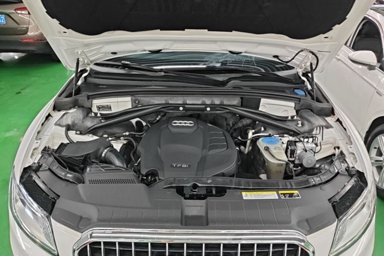 Used Audi Q5 2017 Plus 40 TFSI Technology Model Engine Bay