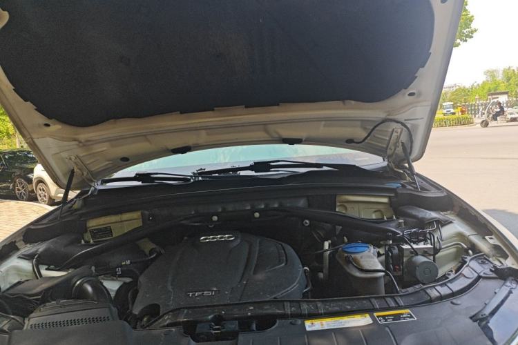 Used Audi Q5 2017 Plus 40 TFSI Comfort Model Engine Bay